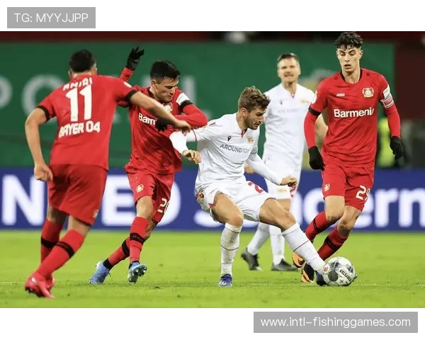 德甲中游球队持续崛起,霍芬海姆、莱比锡挑战传统格局 德甲中游球队持续崛起,霍芬海姆、莱比锡挑战传统格局