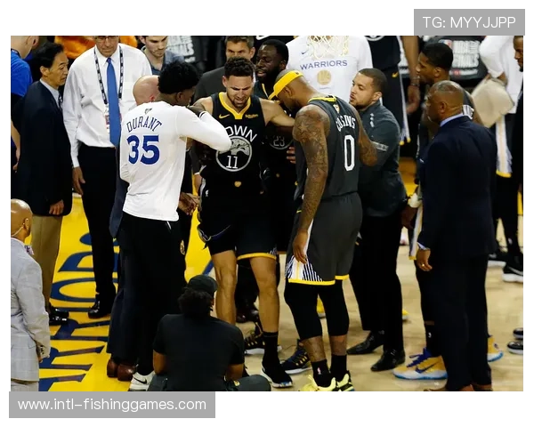 国王队全员可交易，NBA球队重建模式走向多元化时代