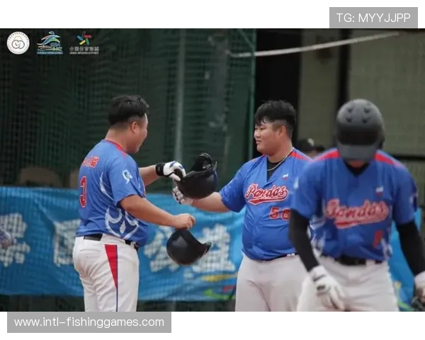 佛山市南海区台商联谊会夺得2026粤港澳大湾区垒球交流赛冠军